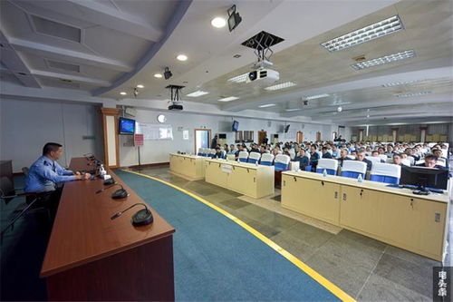 南方電網廣西梧州供電局局專 兼 職駕駛員300多人參加安全培訓