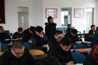 首批網(wǎng)約車培訓點爆棚,上海司機認真劃重點